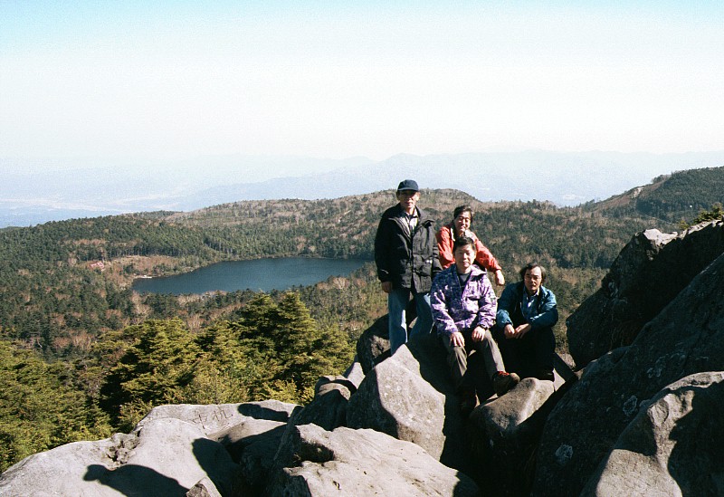 �����΂��甒��r