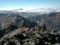 �R������